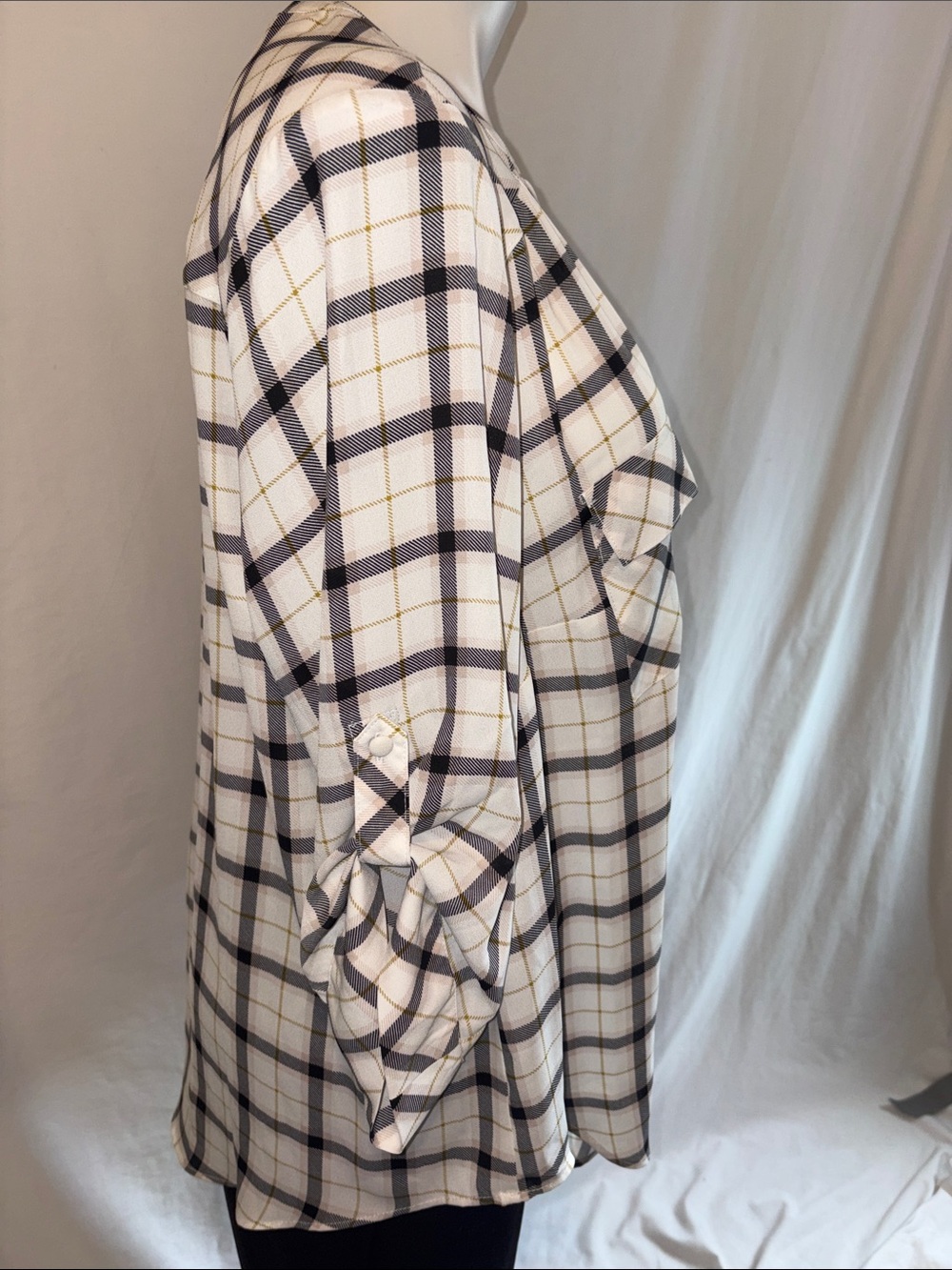 Torrid Ivory Plaid Tunic with Black and Gold Lines - Picture 3 of 7